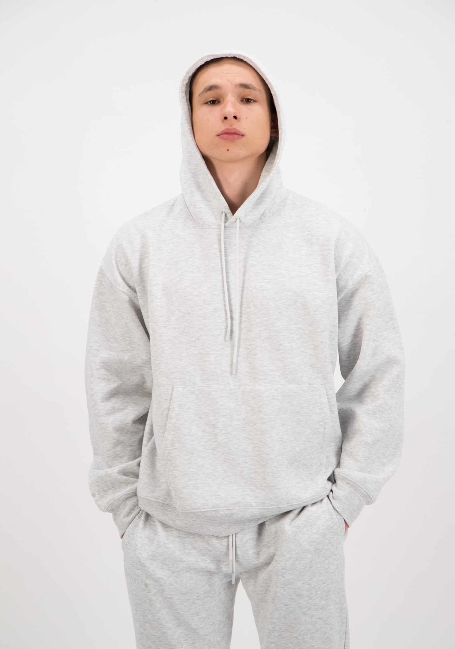 Sudadera con capucha extragrande Elevate - Gris aireado