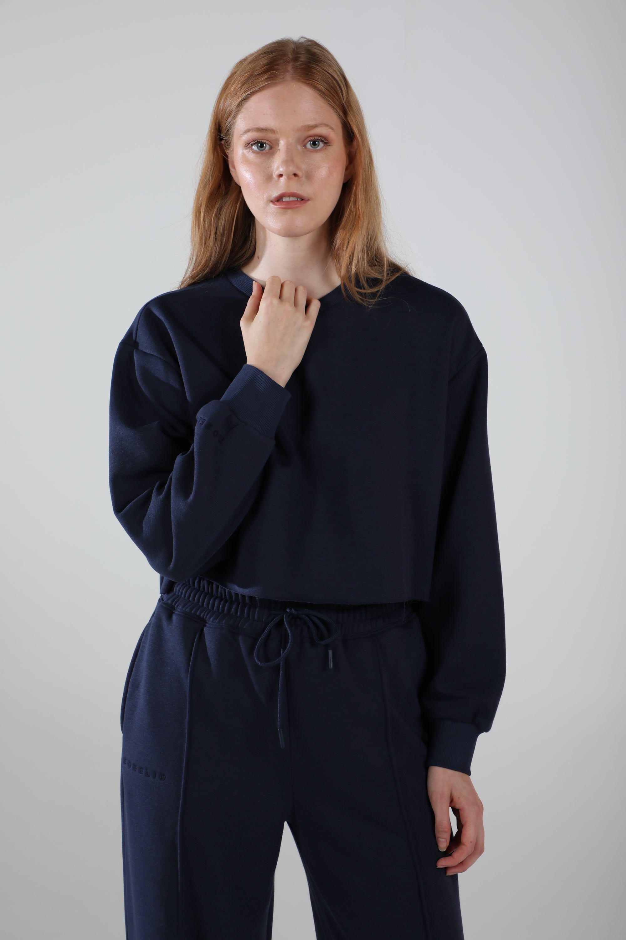 Cropped Crewneck Sweatshirt / Midnight Navy