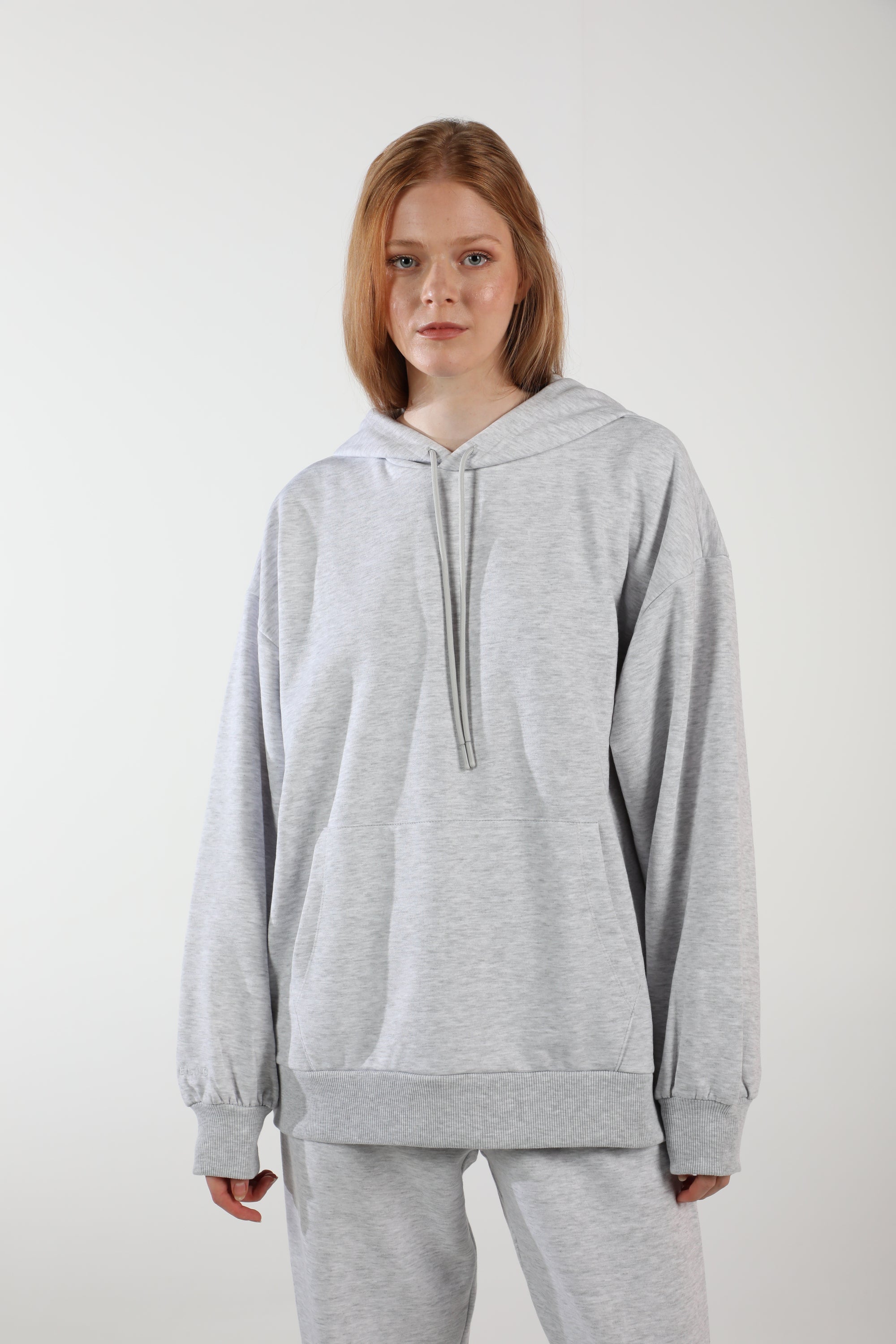 Übergroßer Hoodie / Luftiges Grau