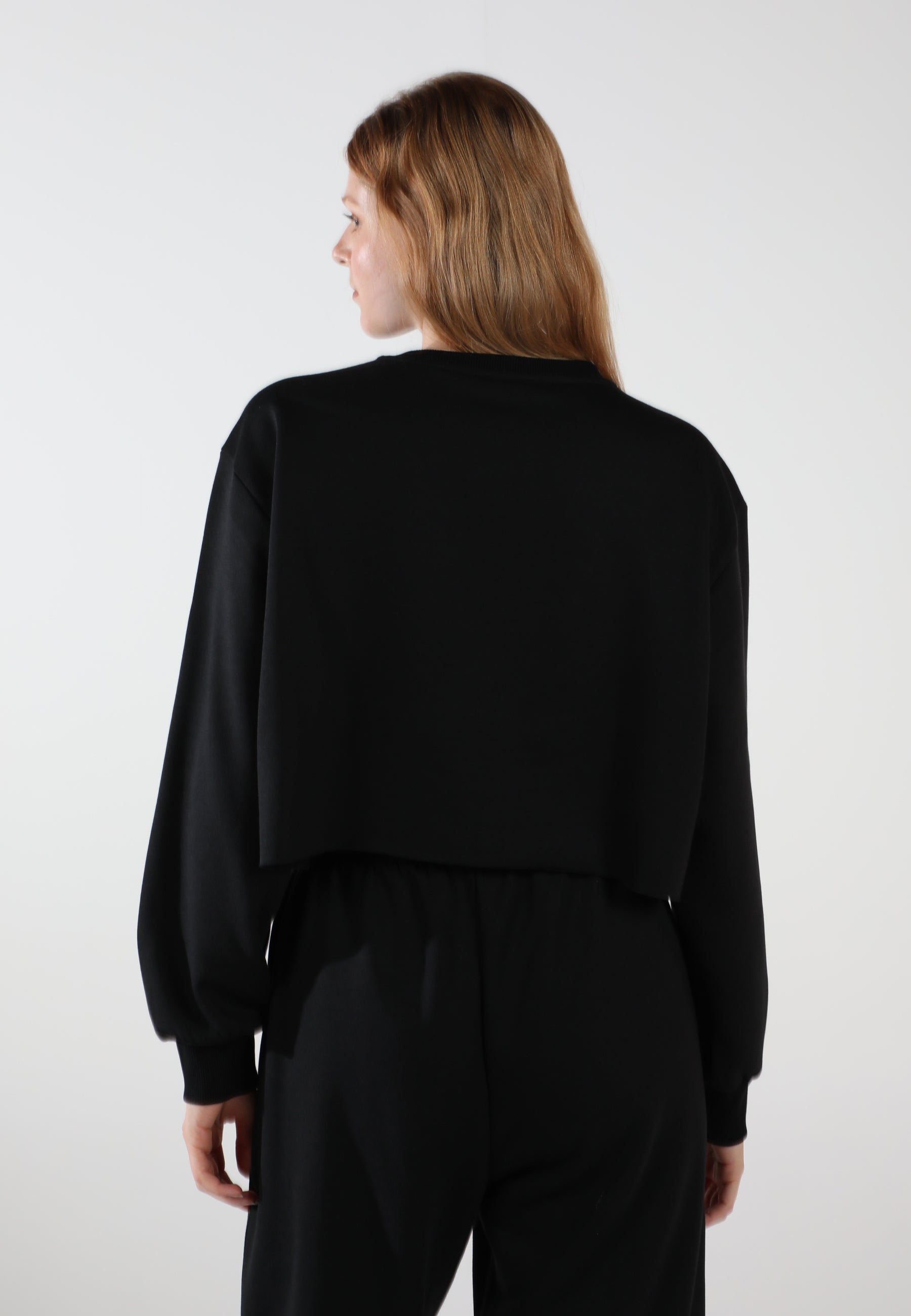 Cropped Crewneck Sweatshirt / Inky Black