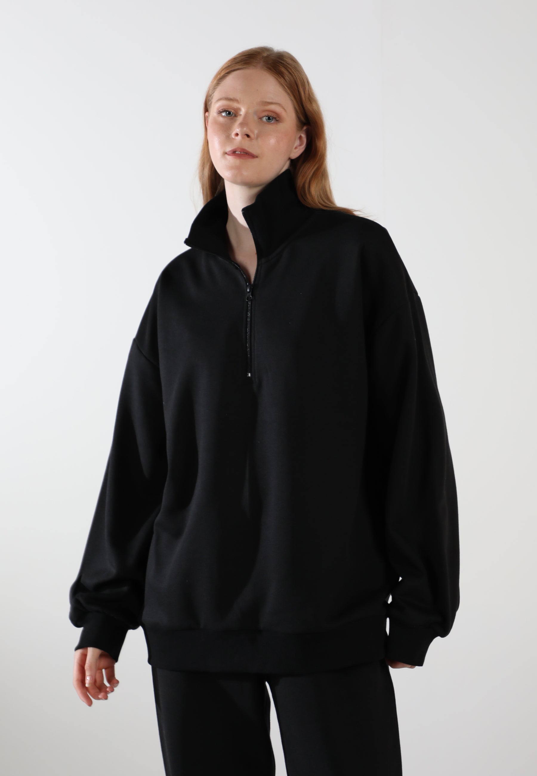 Half-Zip Pullover Sweatshirt / Inky Black
