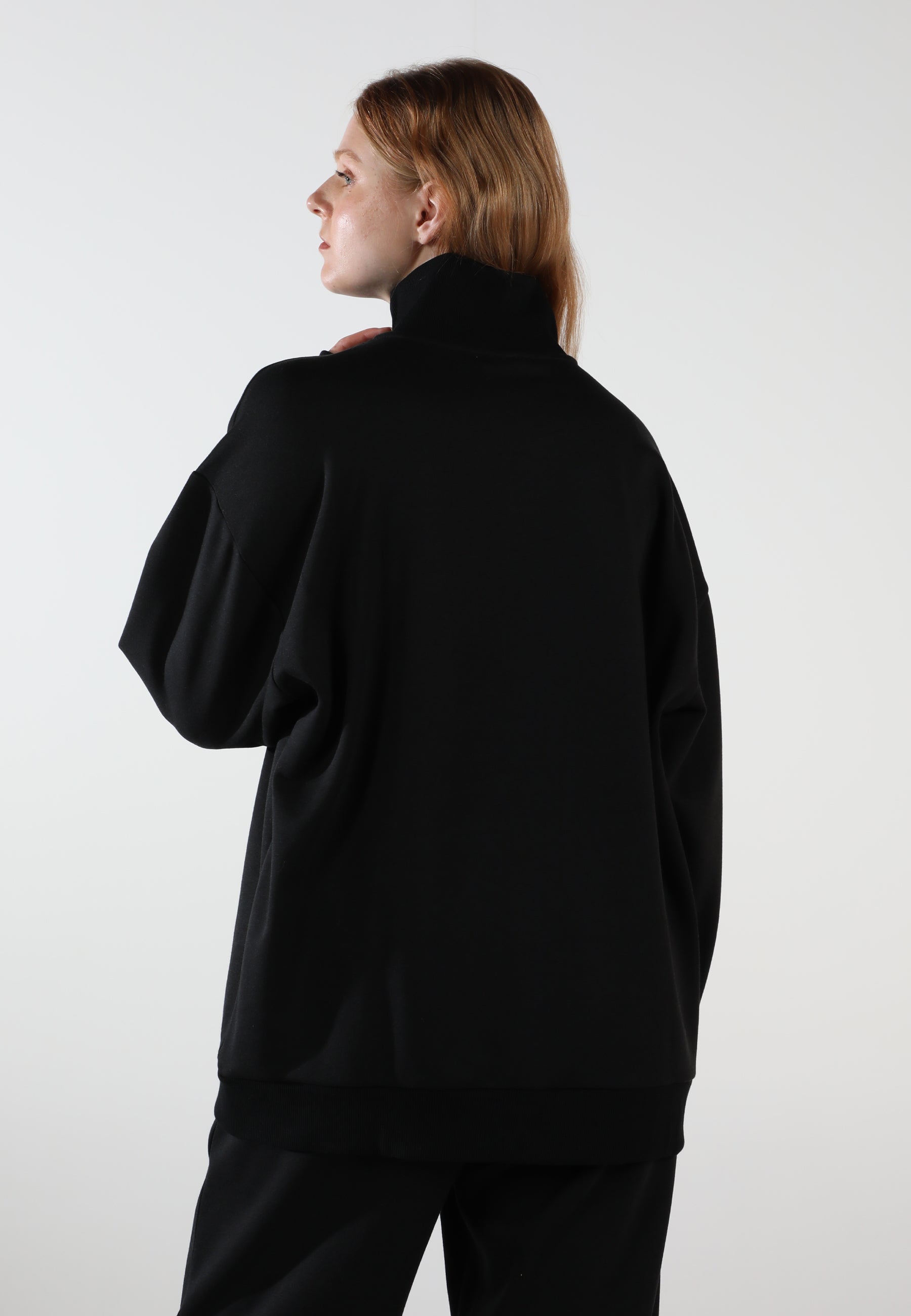 Half-Zip Pullover Sweatshirt / Inky Black