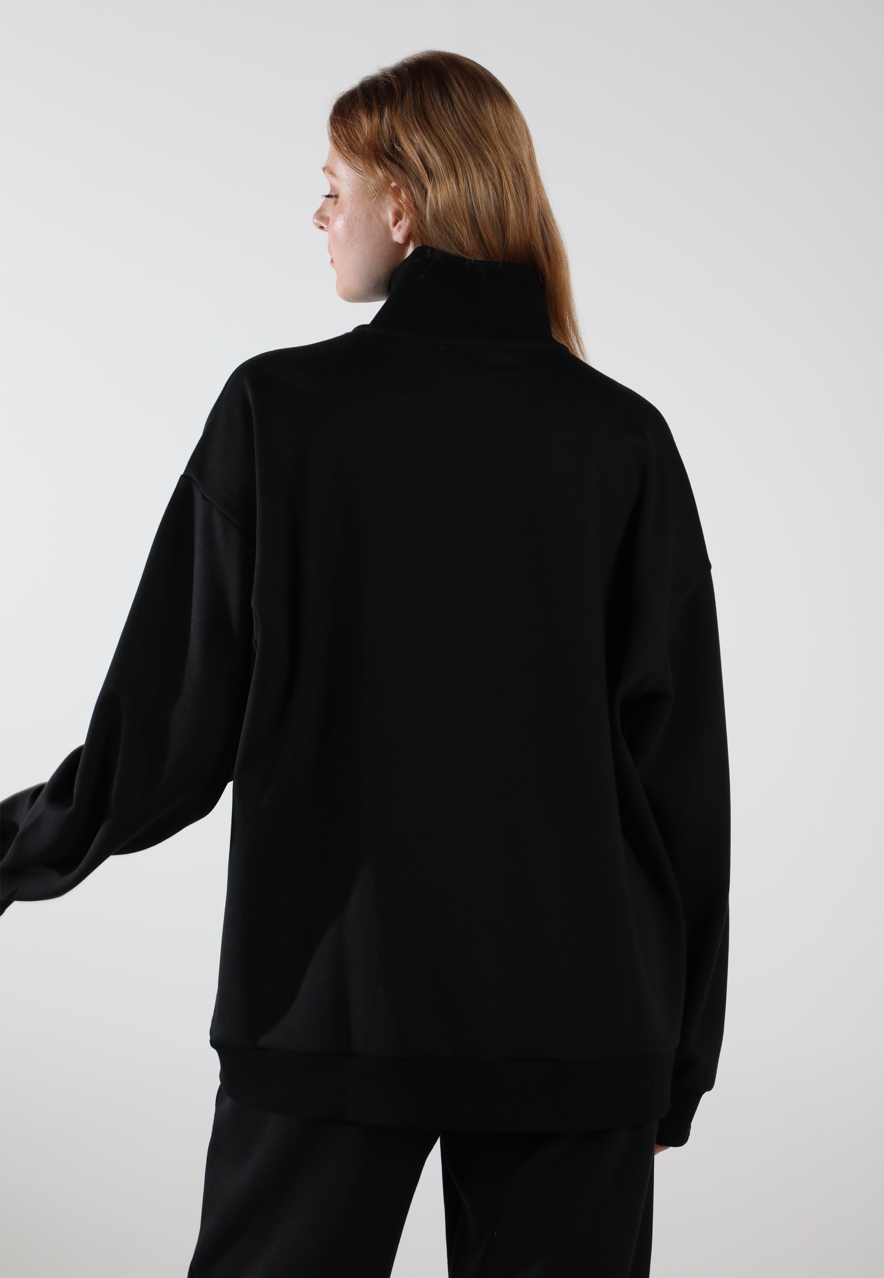 Half-Zip Pullover Sweatshirt / Inky Black