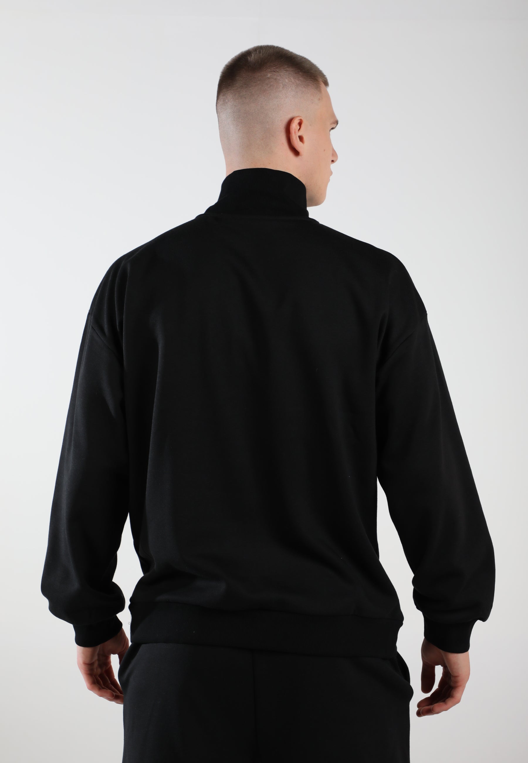 Half-Zip Pullover Sweatshirt / Inky Black
