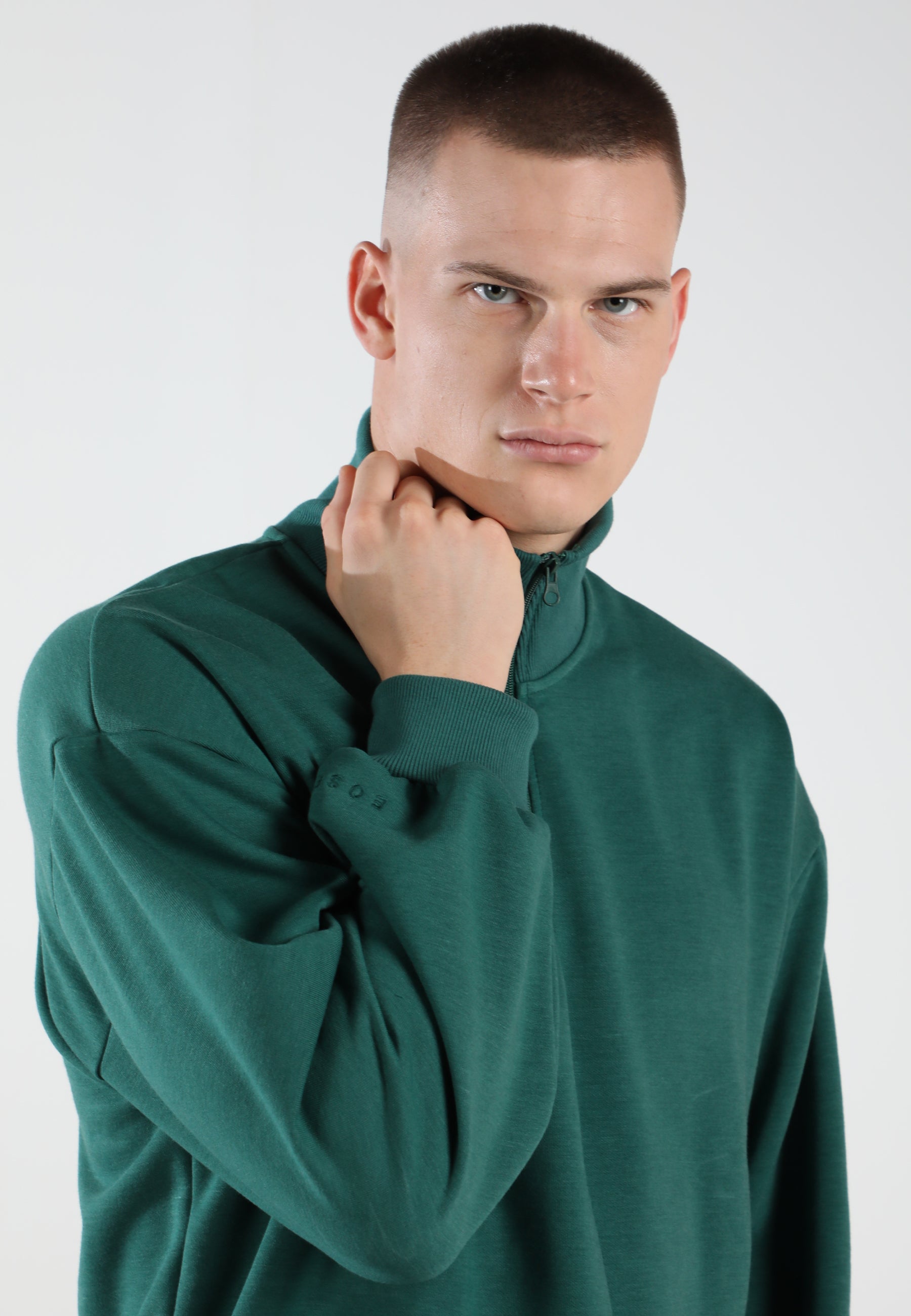 Half-Zip Pullover Sweatshirt / Evergreen