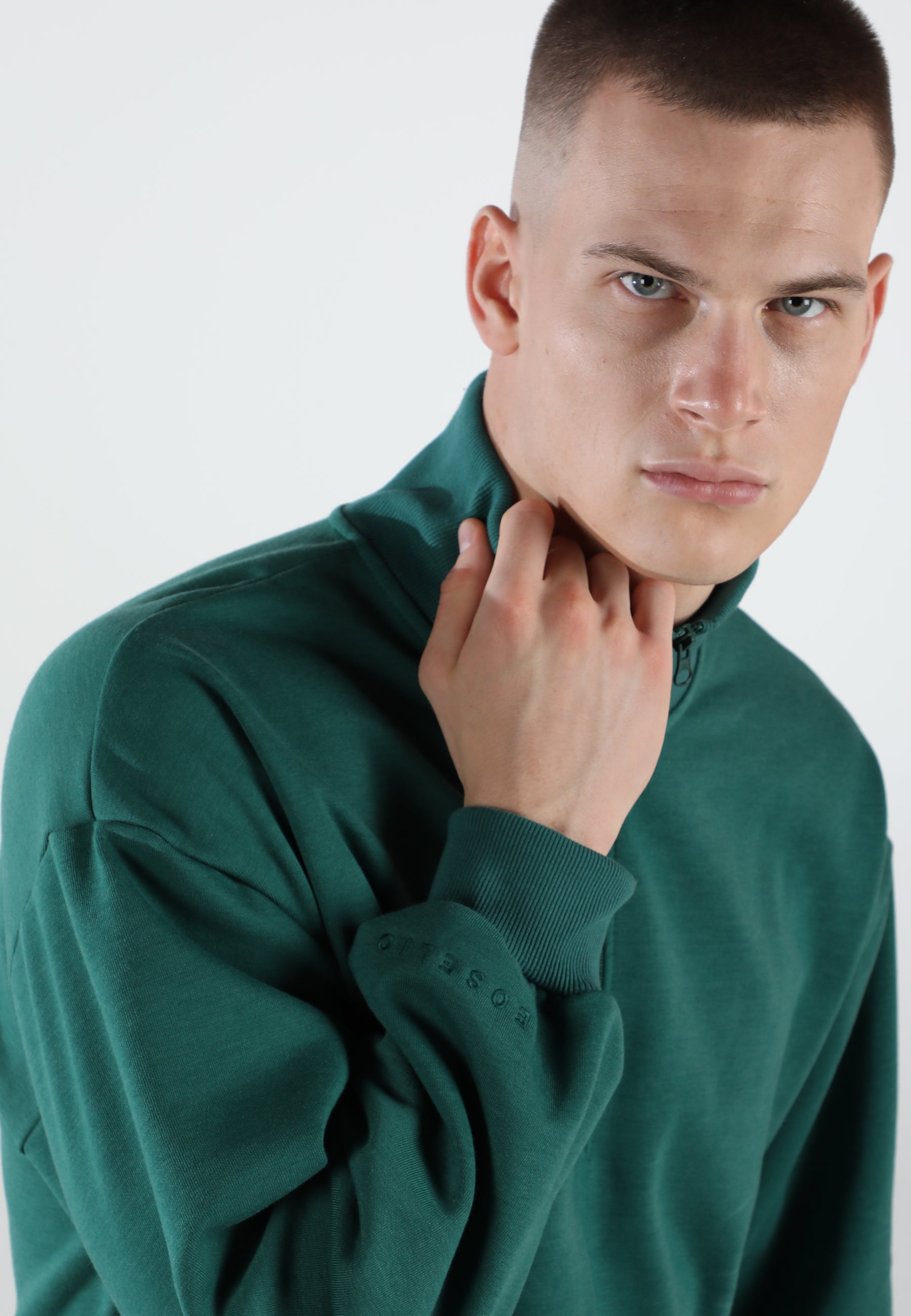 Half-Zip Pullover Sweatshirt / Evergreen