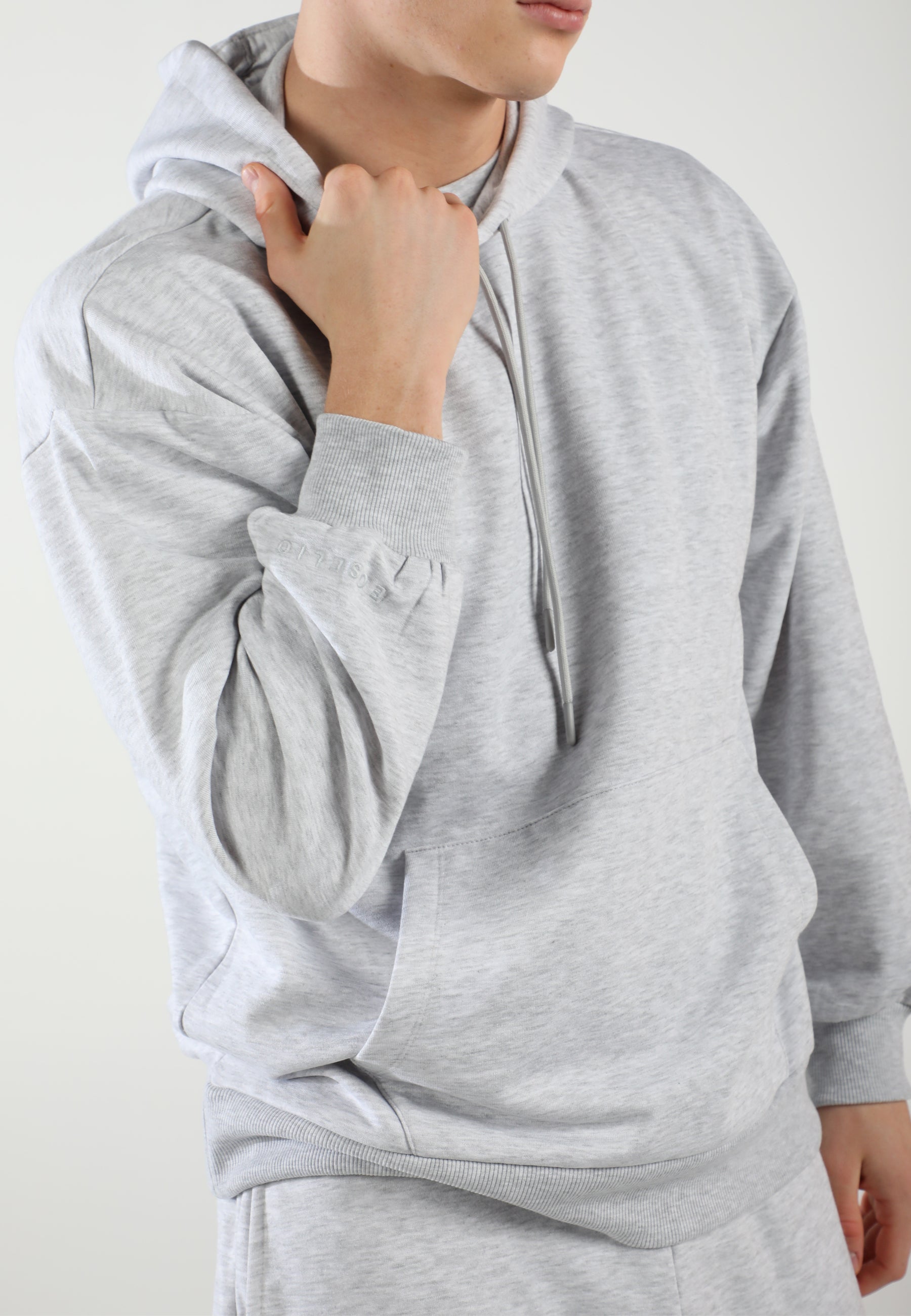 Übergroßer Hoodie / Luftiges Grau