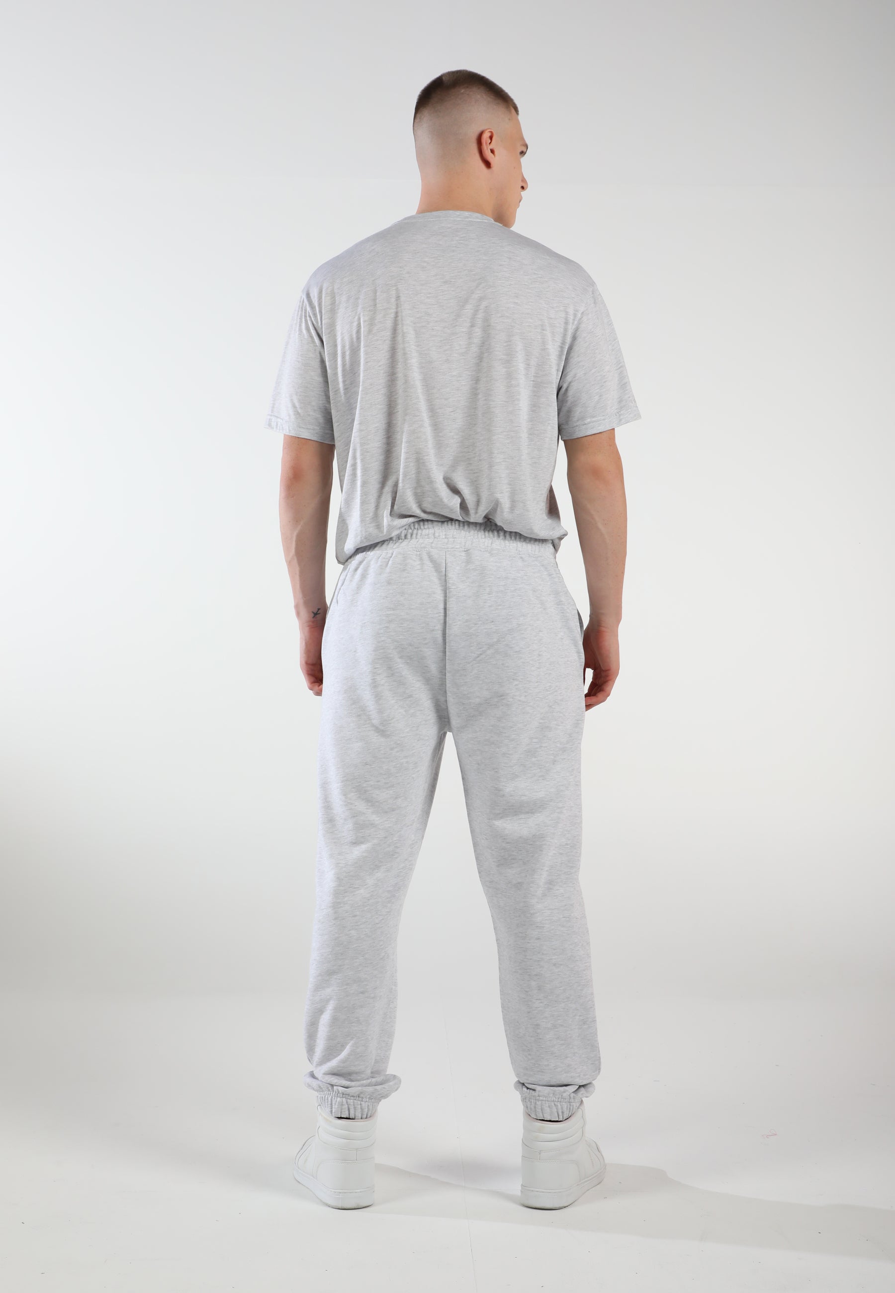 Pantalones deportivos para hombre / Gris aireado