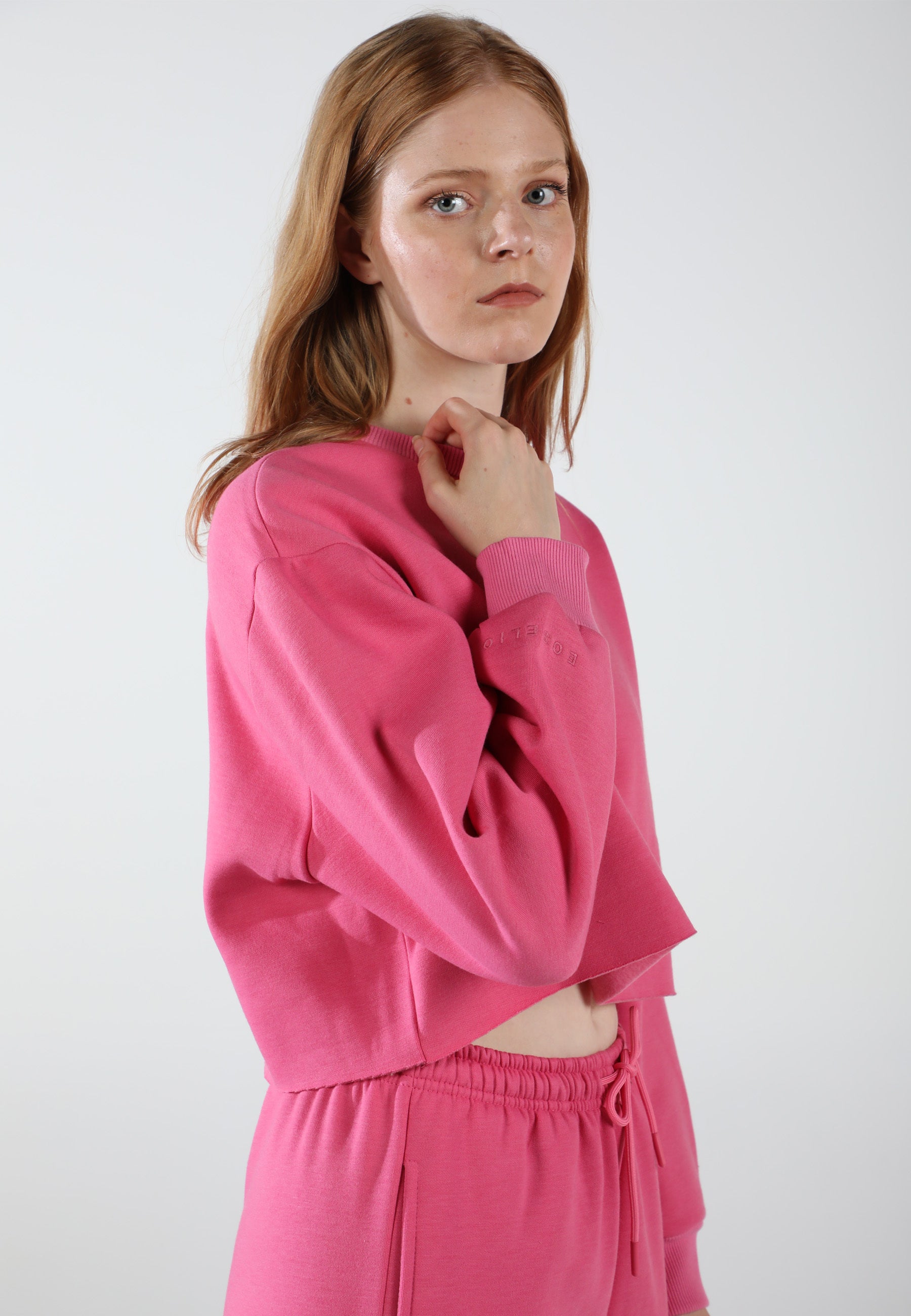 Cropped Crewneck Sweatshirt / Lover Pink