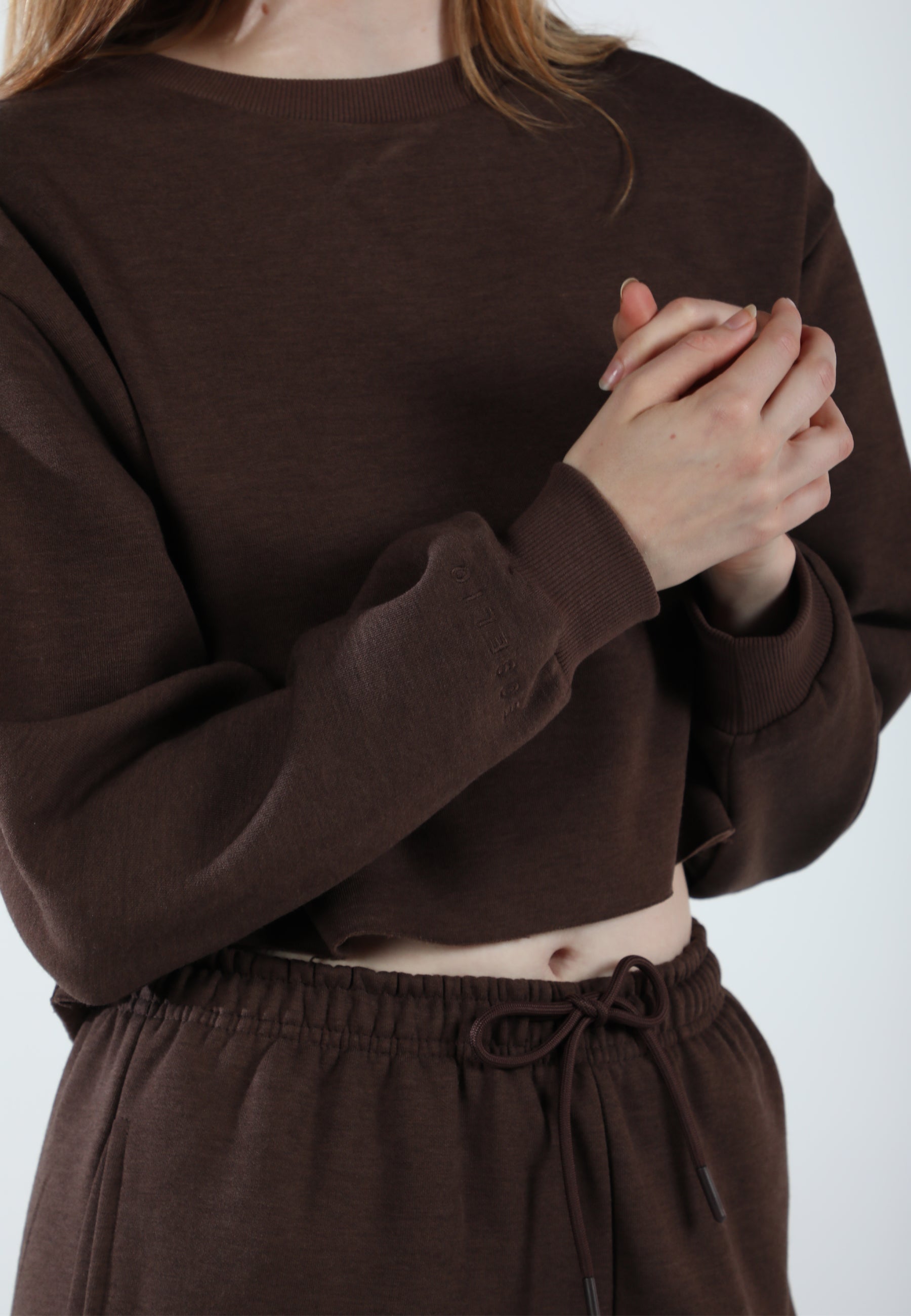 Cropped Crewneck Sweatshirt / Espresso Brown