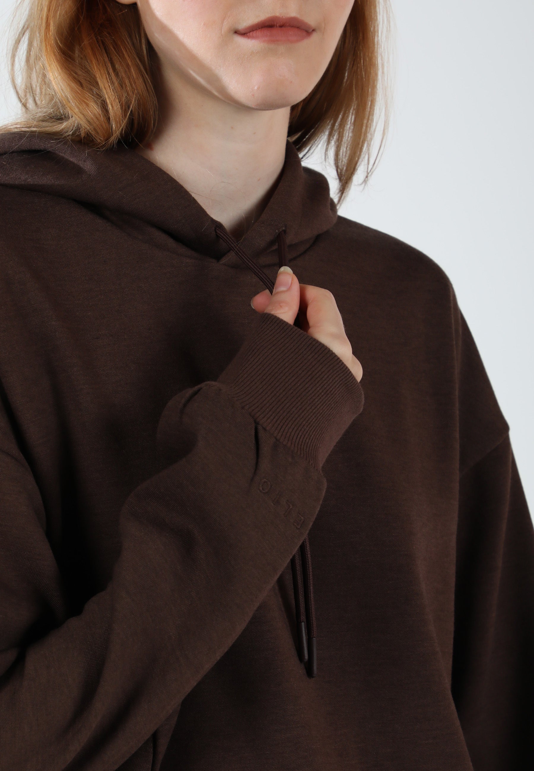 Sudadera con capucha extragrande Elevate - Marrón espresso