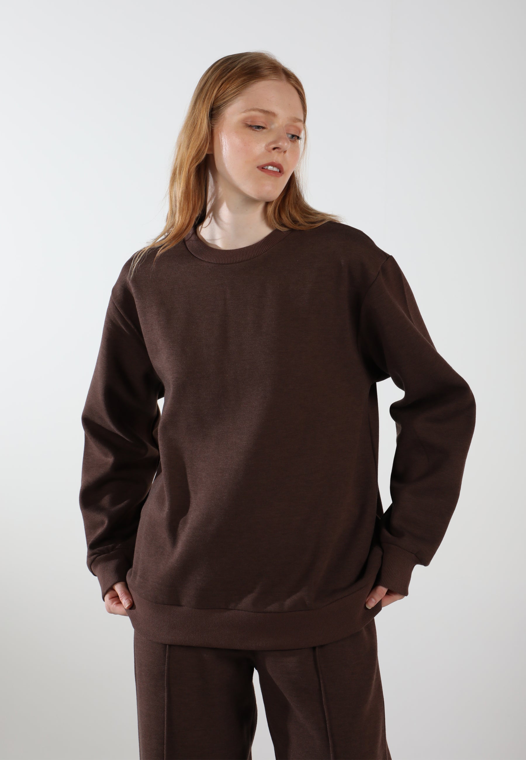 Oversized Crewneck Sweatshirt / Espresso Brown