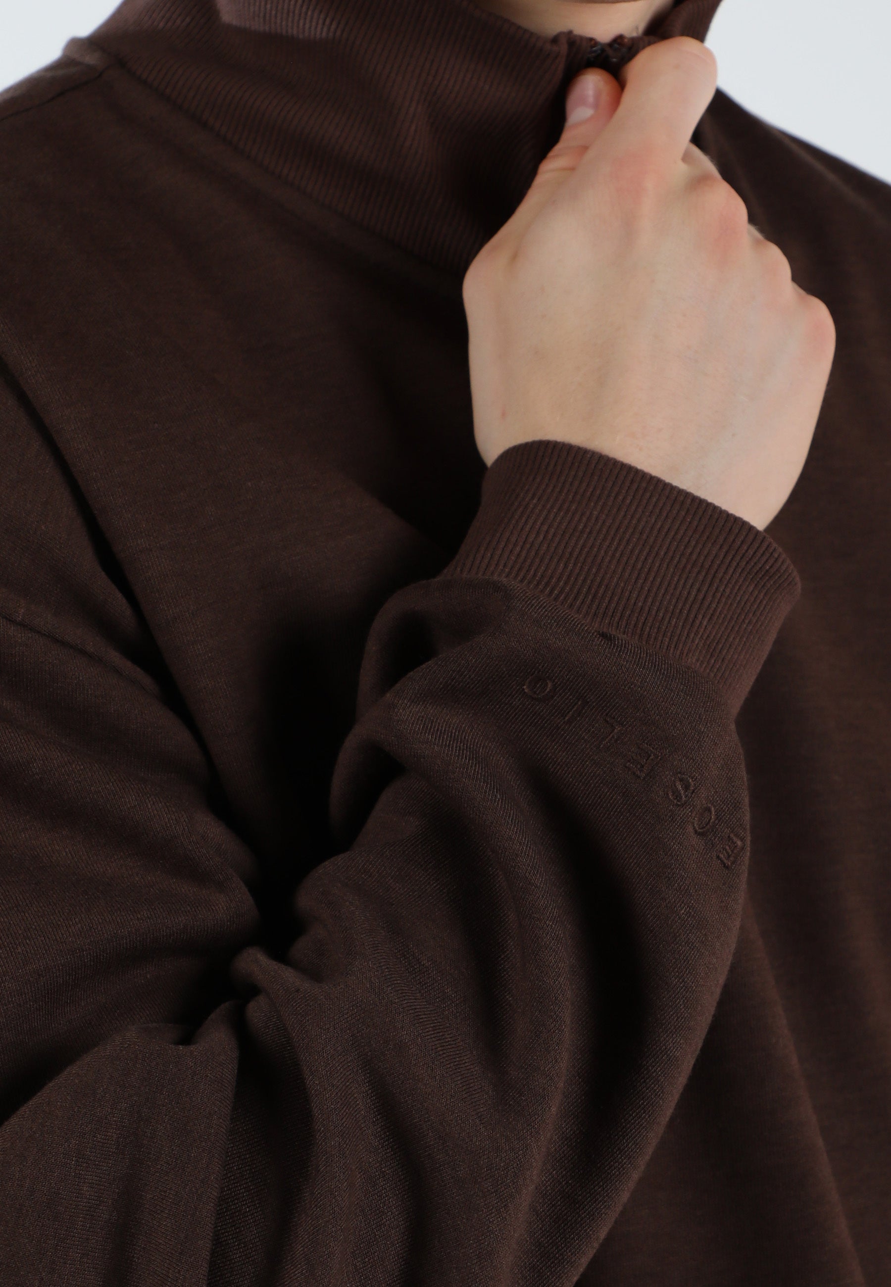 Sudadera tipo pulóver Elevate con media cremallera - Marrón espresso