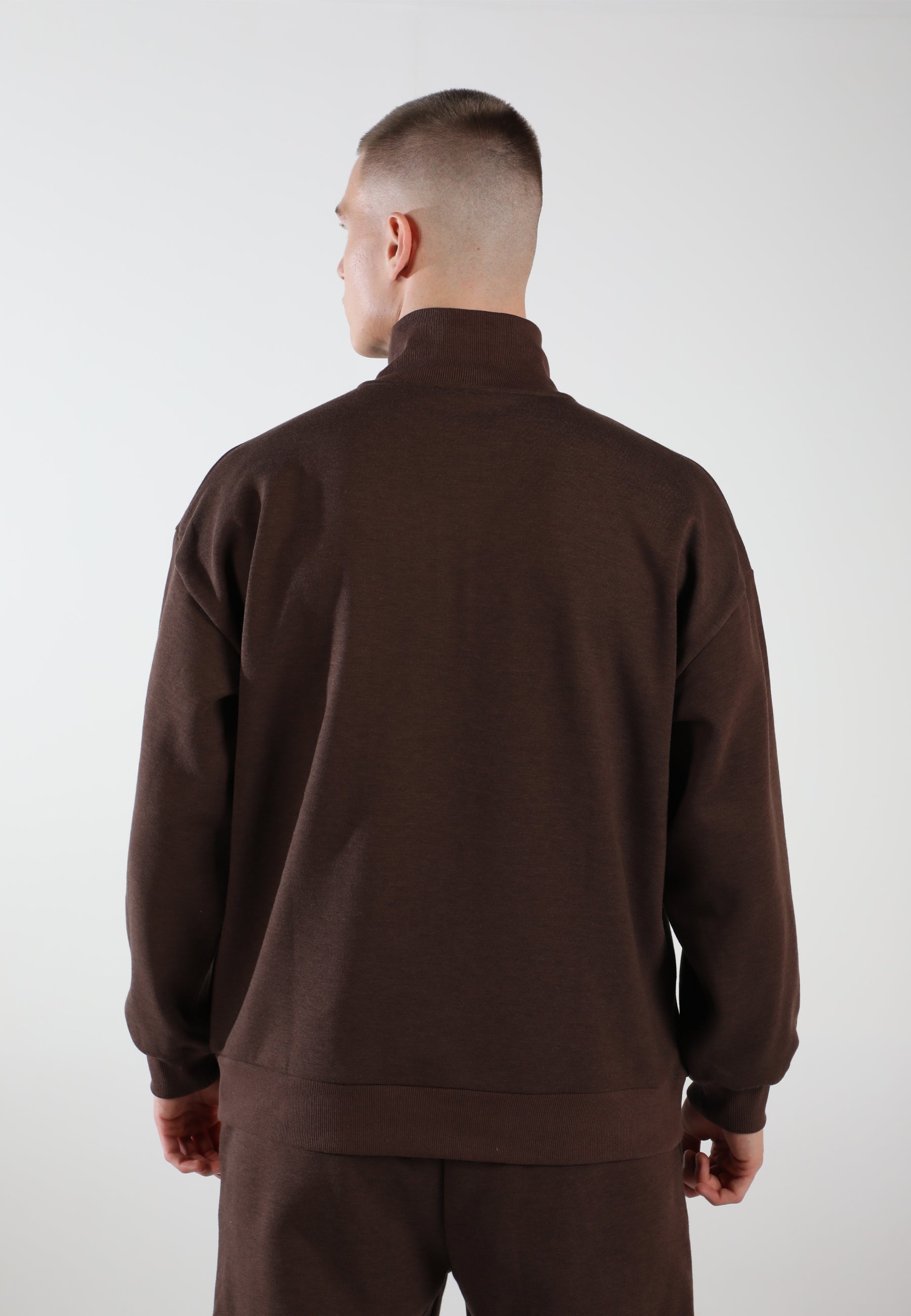 Sudadera tipo pulóver Elevate con media cremallera - Marrón espresso