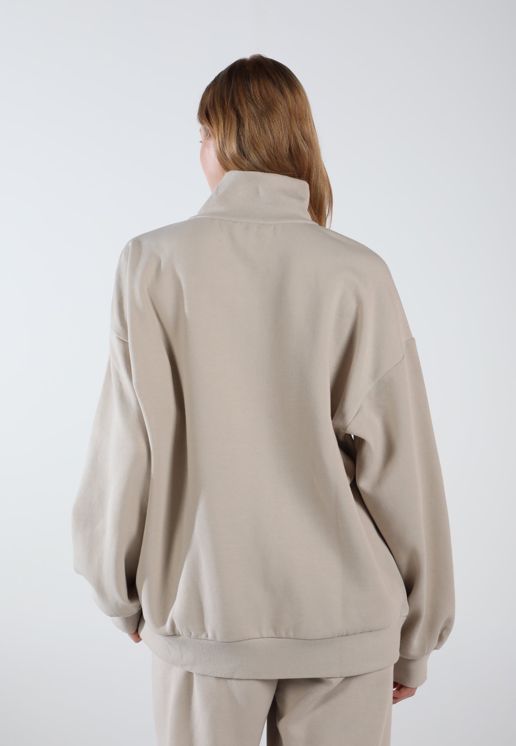 Half-Zip Pullover Sweatshirt / Creamy Beige