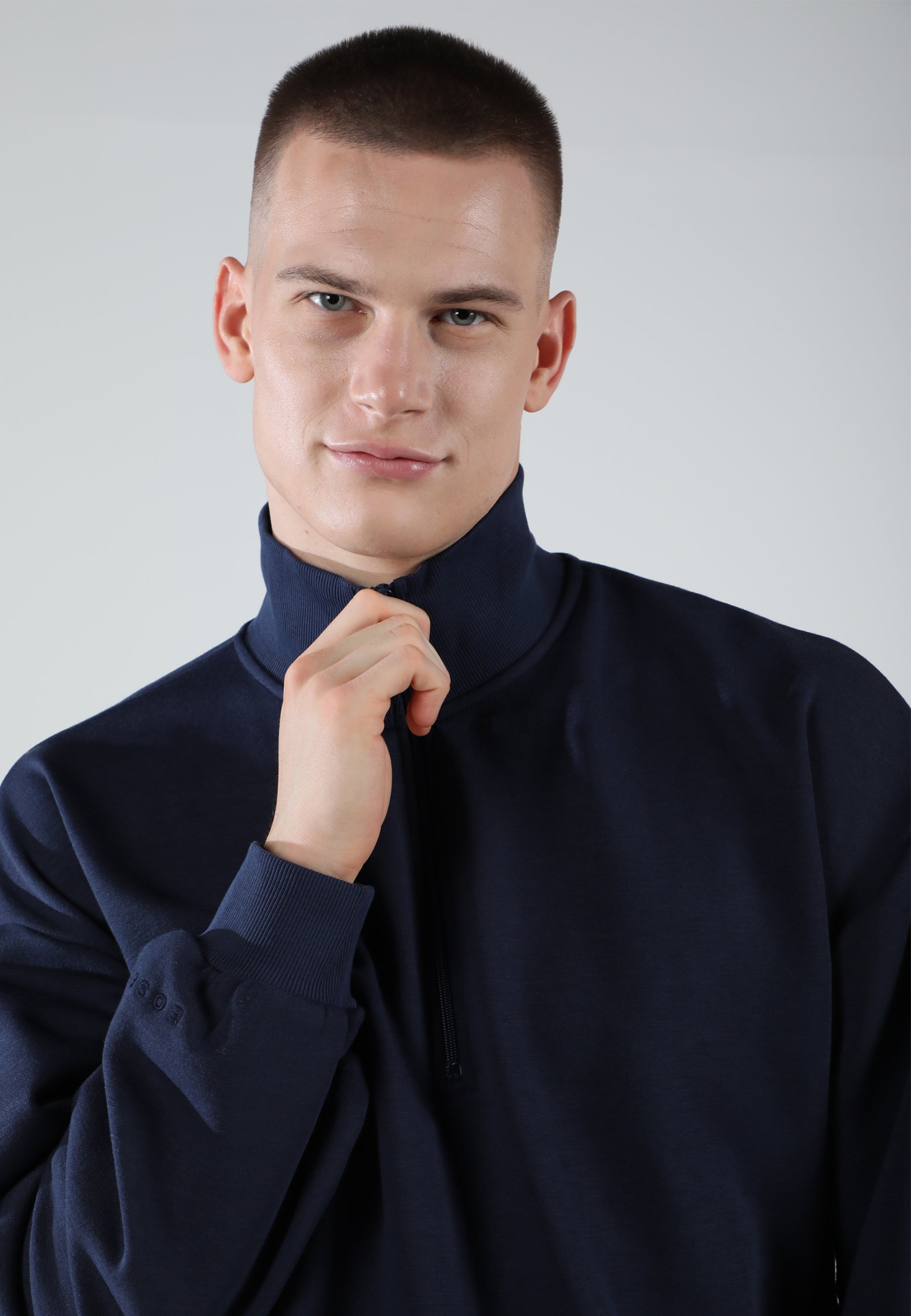 Half-Zip Pullover Sweatshirt / Midnight Navy