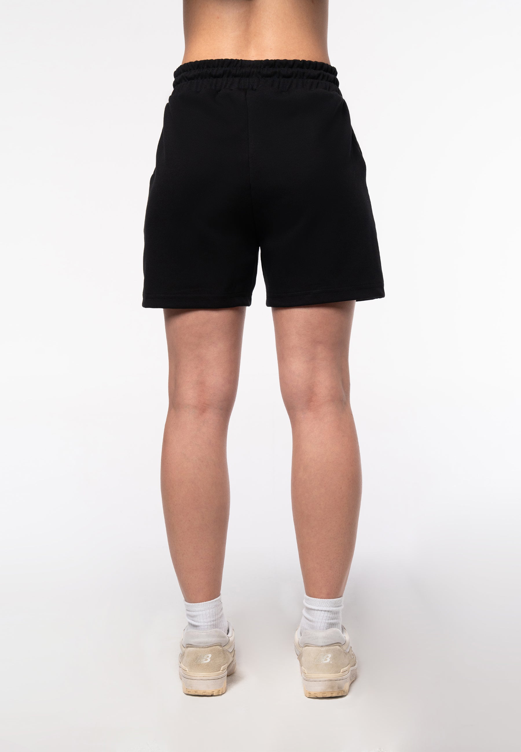 Pull-On Shorts / Black