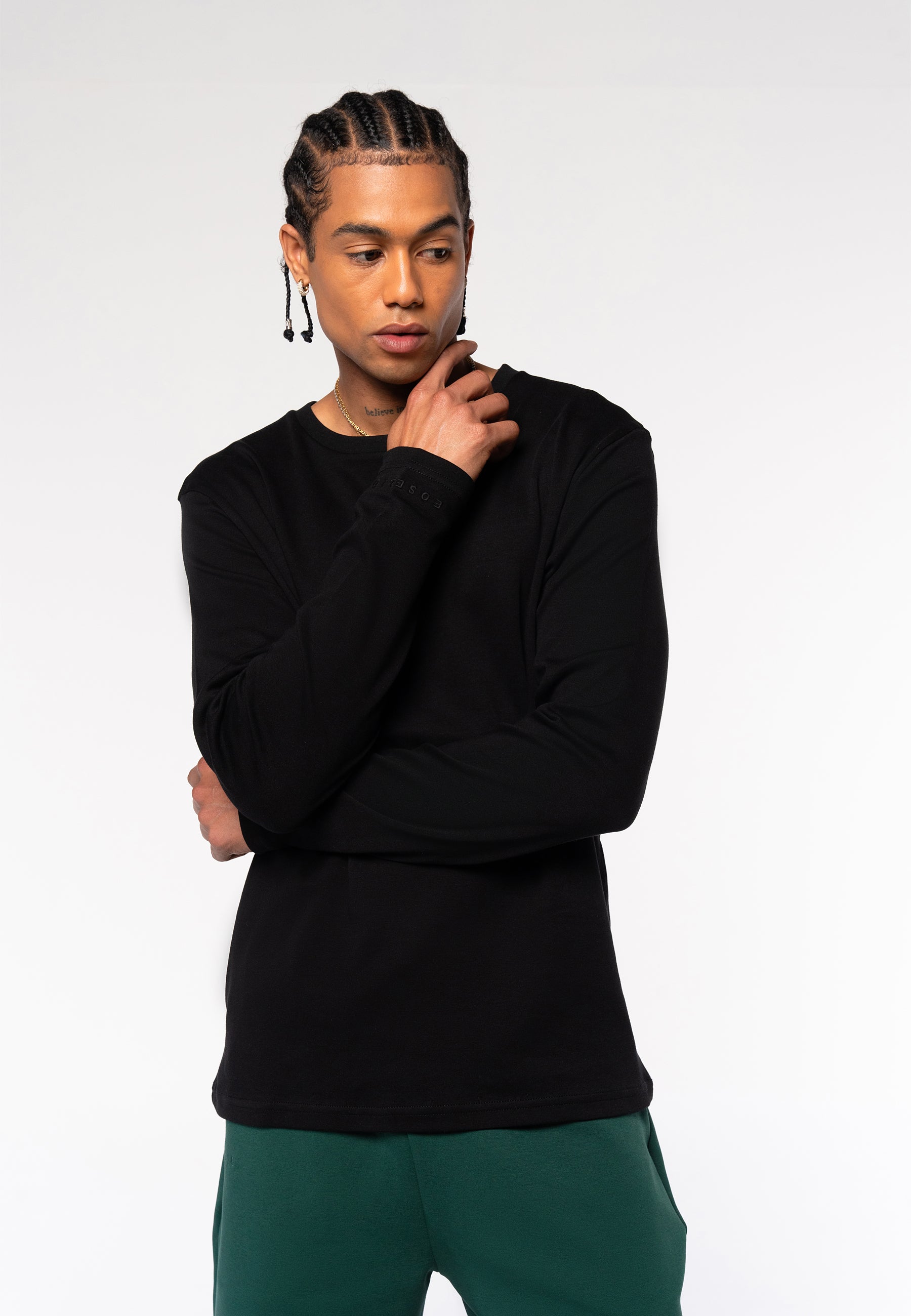 Long Sleeve T-Shirt / Black