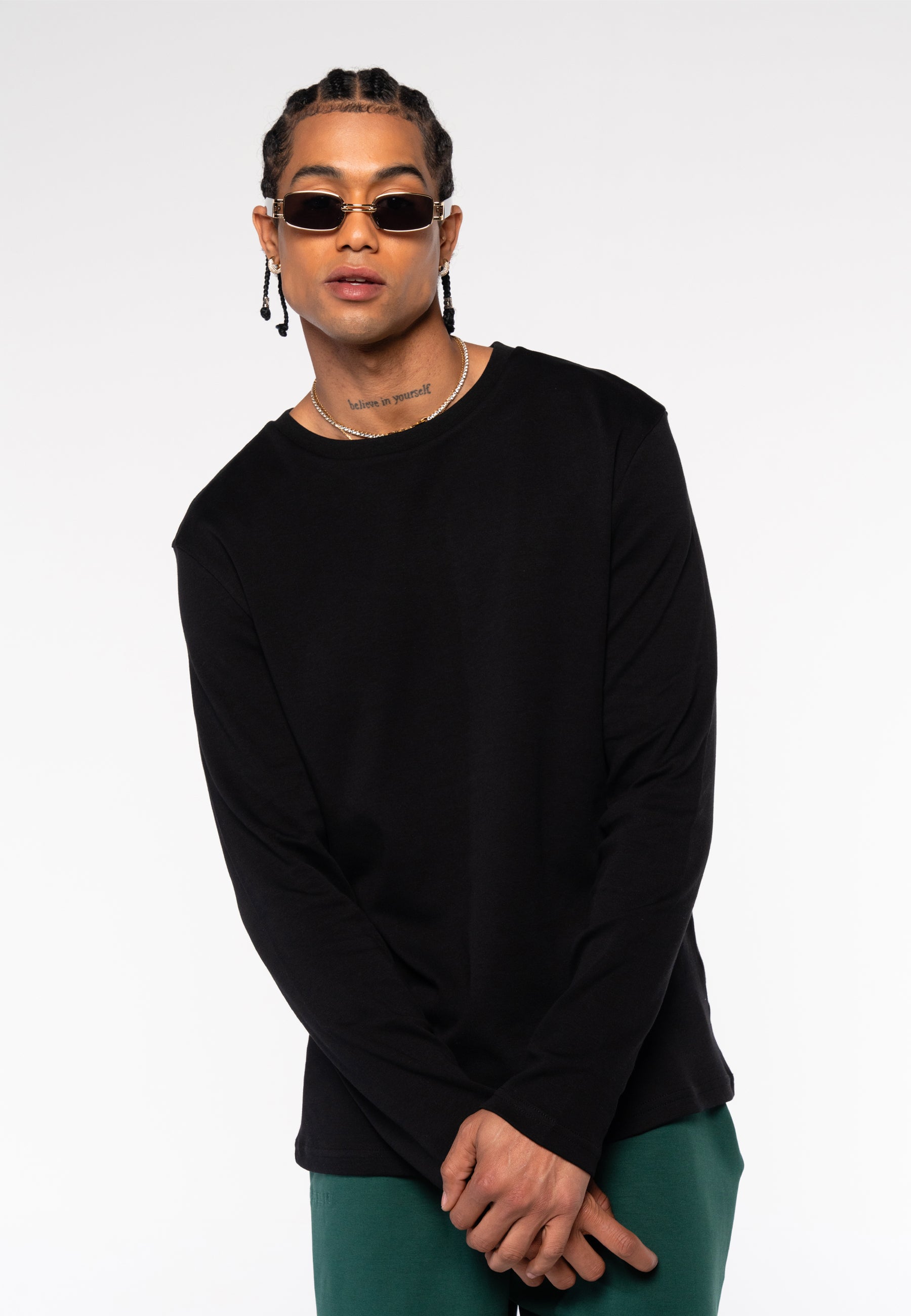 Long Sleeve T-Shirt / Black