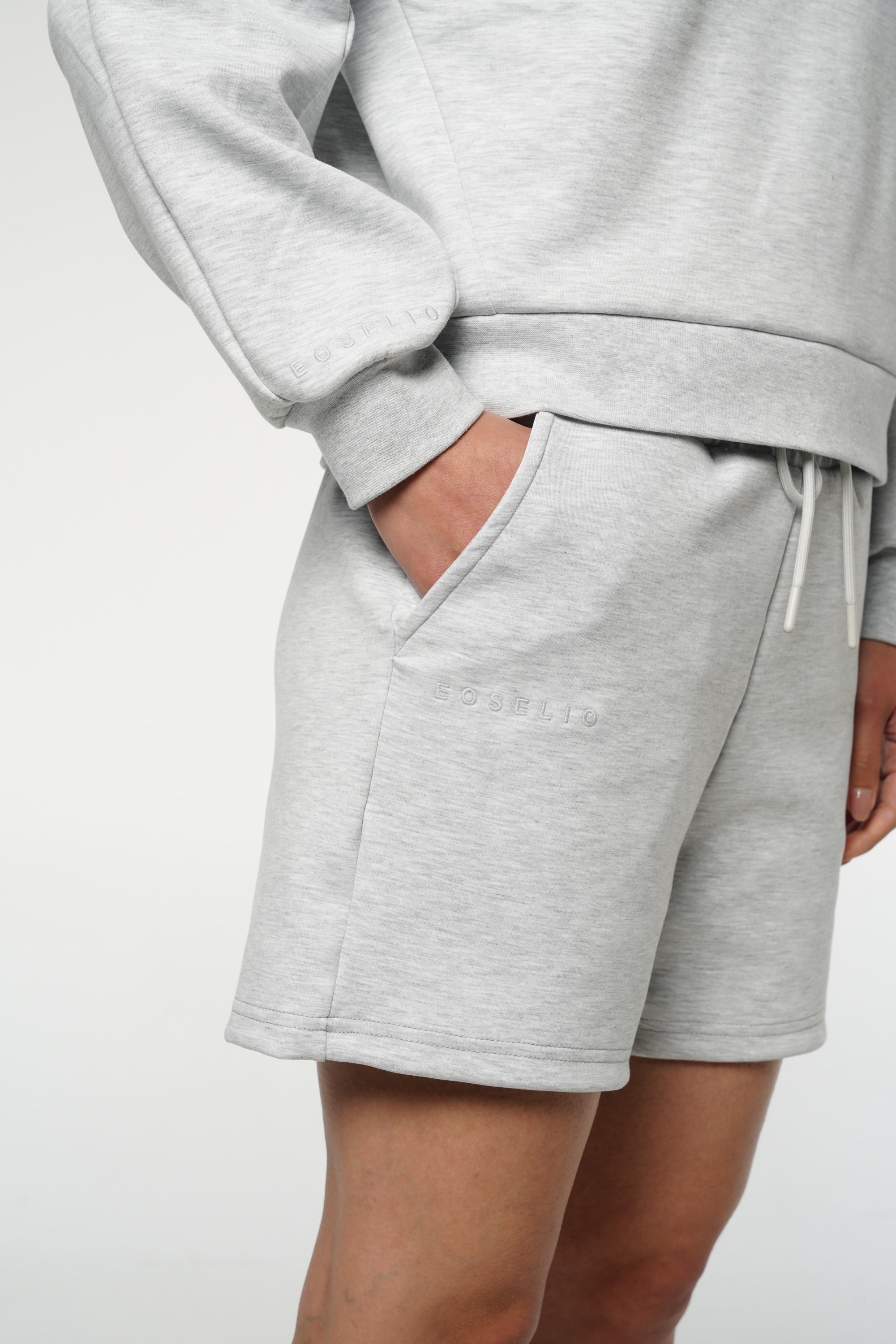 Crewneck Cropped Sweatshirt / Gray