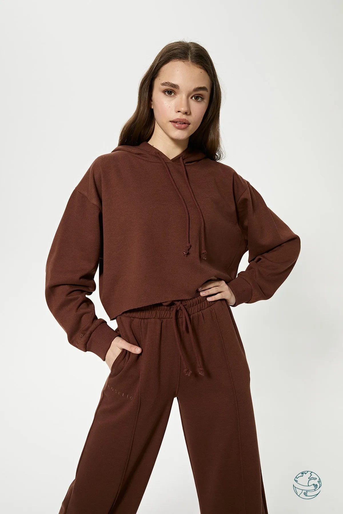 Cropped Hoodie / Mountain Brown