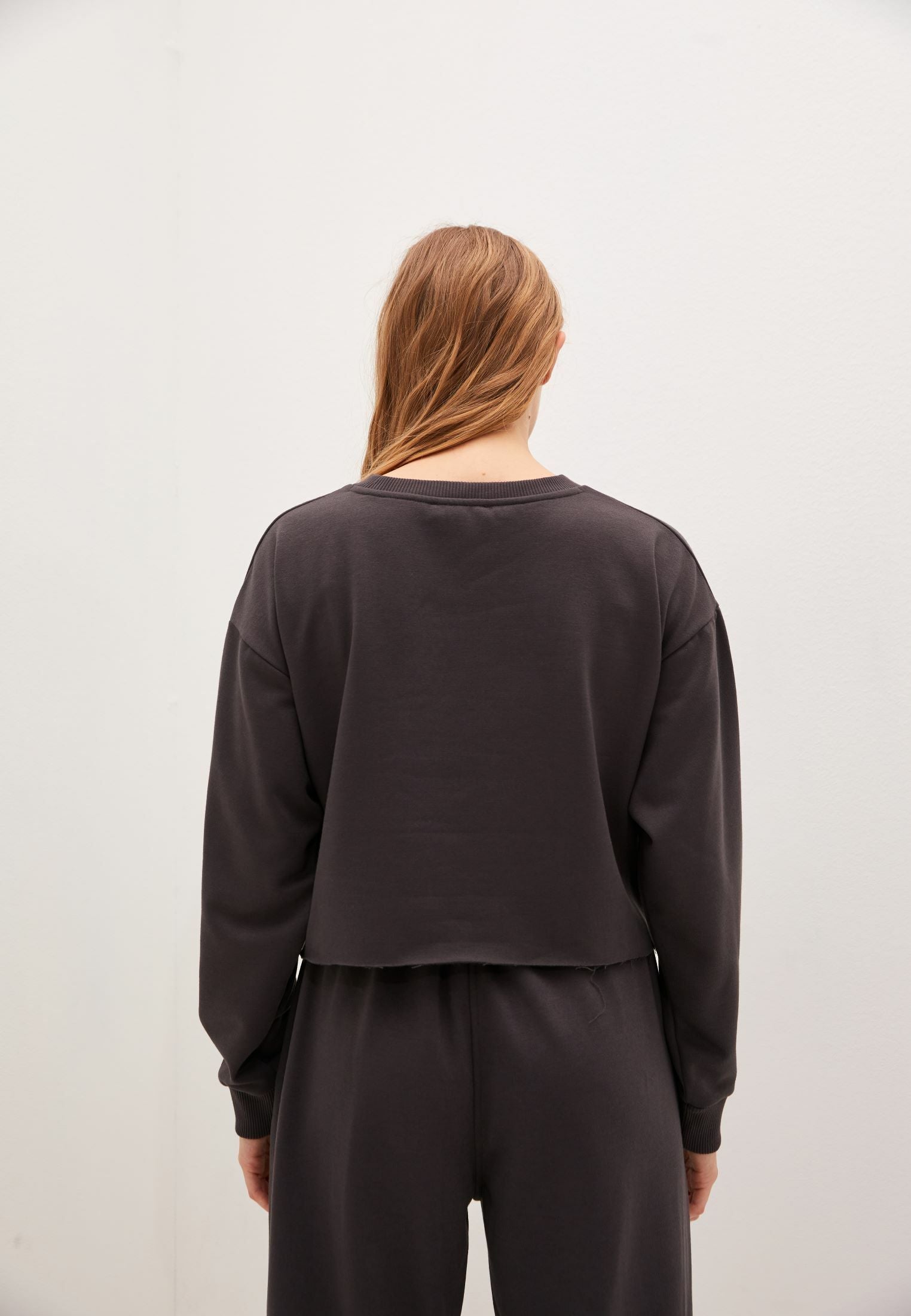 Cropped Crewneck Sweatshirt / Anthracite