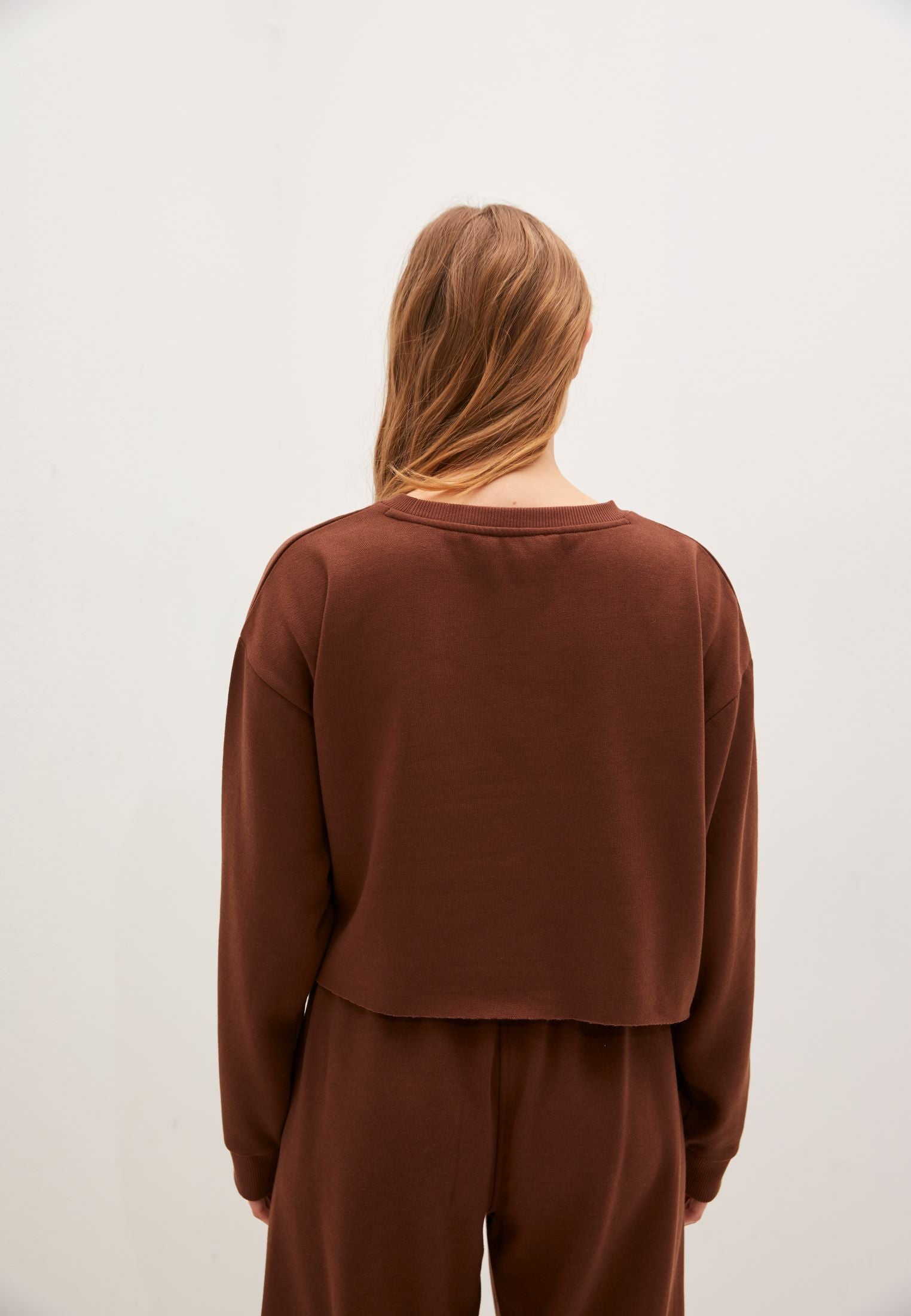 Sudadera corta con cuello redondo Elevate - Gris aireado