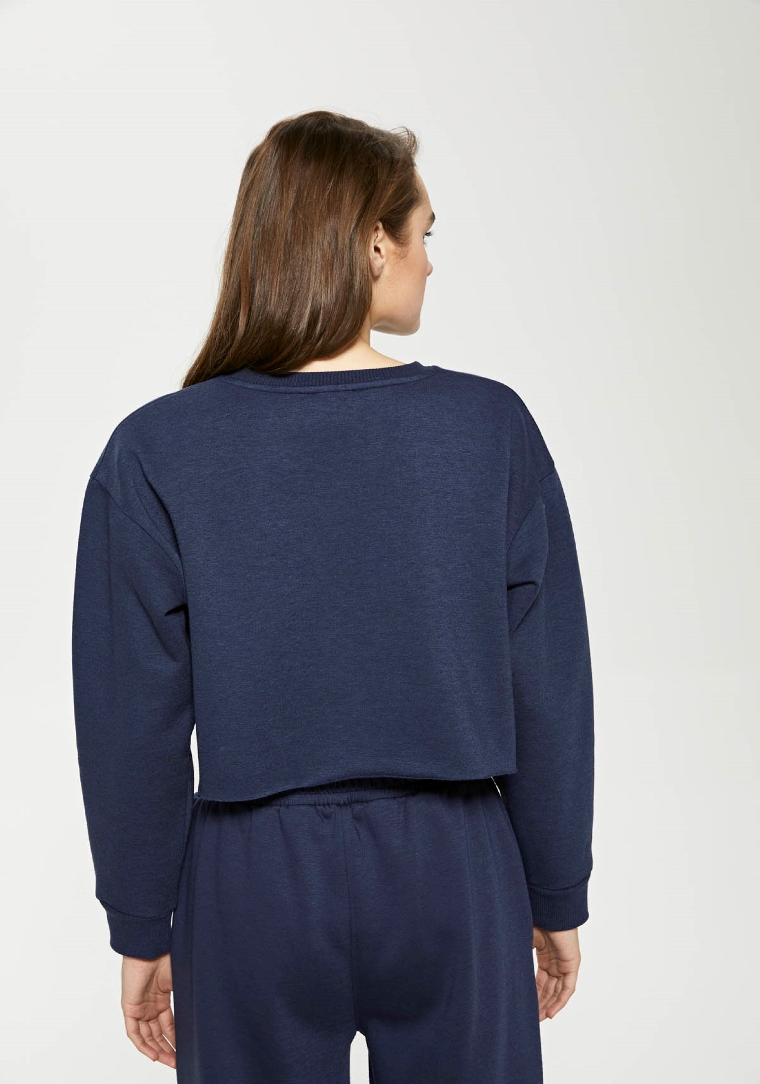 Sudadera corta con cuello redondo Elevate - Gris aireado