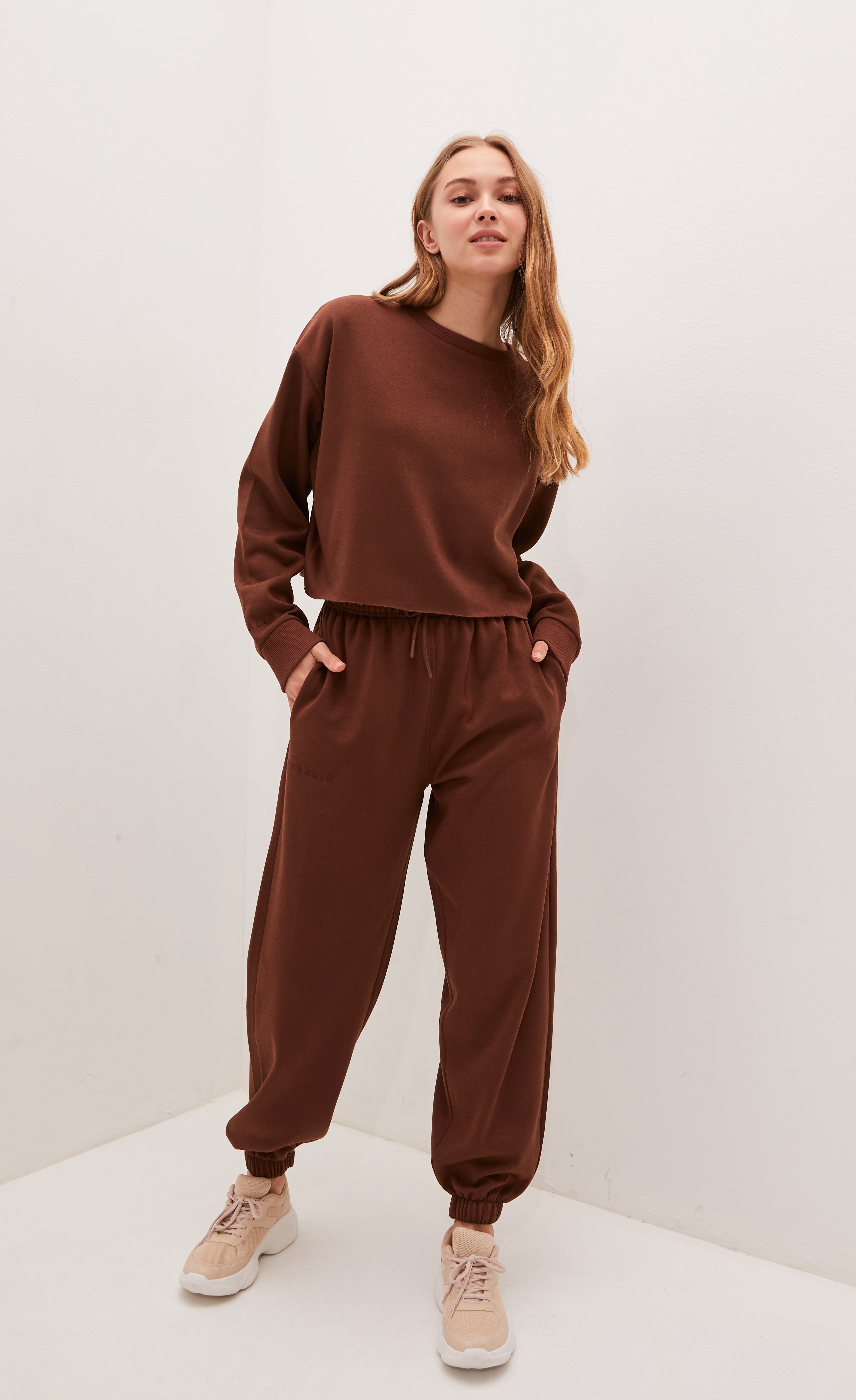 Oversized Sweatpants for Women Chocolate Brown Eoselio